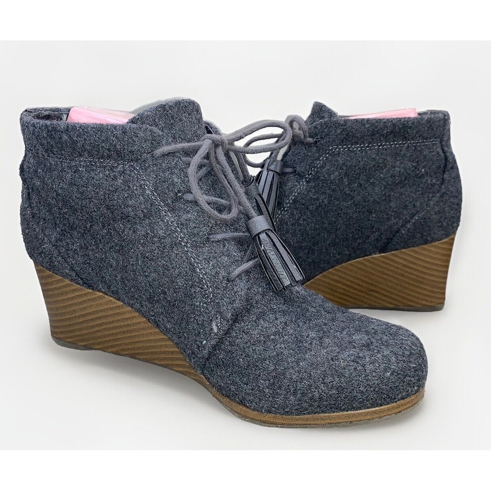DR. SCHOLLS Kennedy Wedge Heel Bootie Women's Size 7M Gray Flannel Lace Up